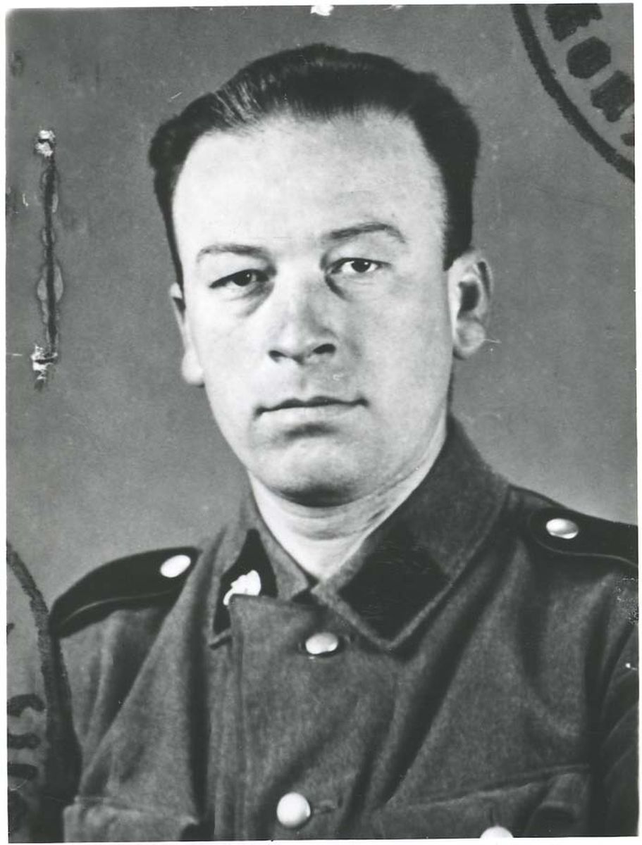 AMA-B w Oświęcimiu/Załoga KL Schwerfeger Julius