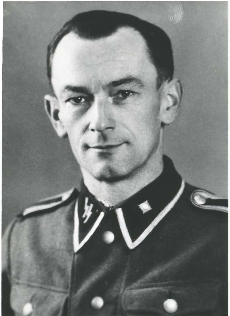 AMA-B w Oświęcimiu/Załoga KL Siebenescher Oskar